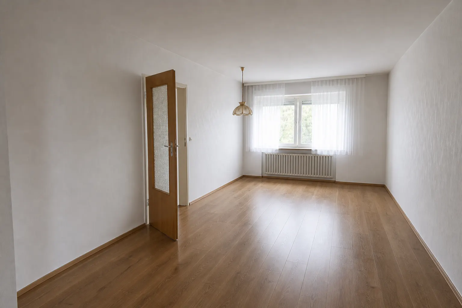 Besenreine, leere Wohnung in Erlangen-Bruck nach der Wohnungsauflösung